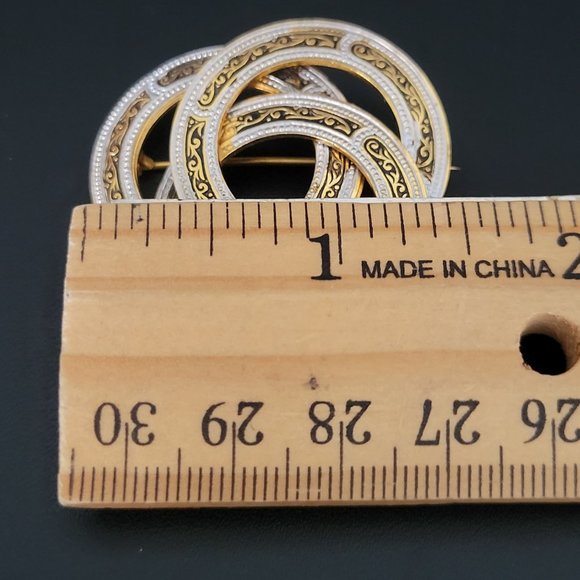 Damascene Gold Tone Interlocking Circles Brooch Pin Made in Spain Vintage - Picture 6 of 6